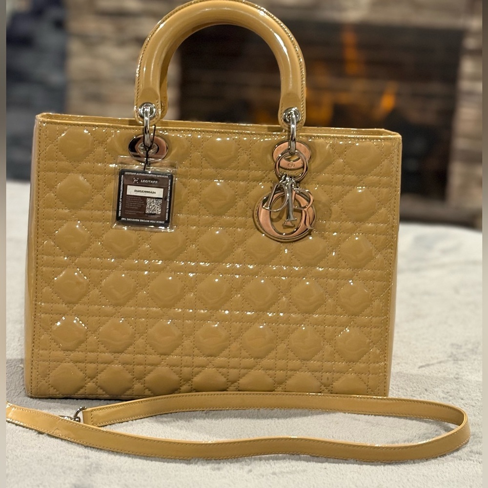 Christian Dior Lady Dior Chain Bag Cannage Quilt Patent yellow Medium Bag